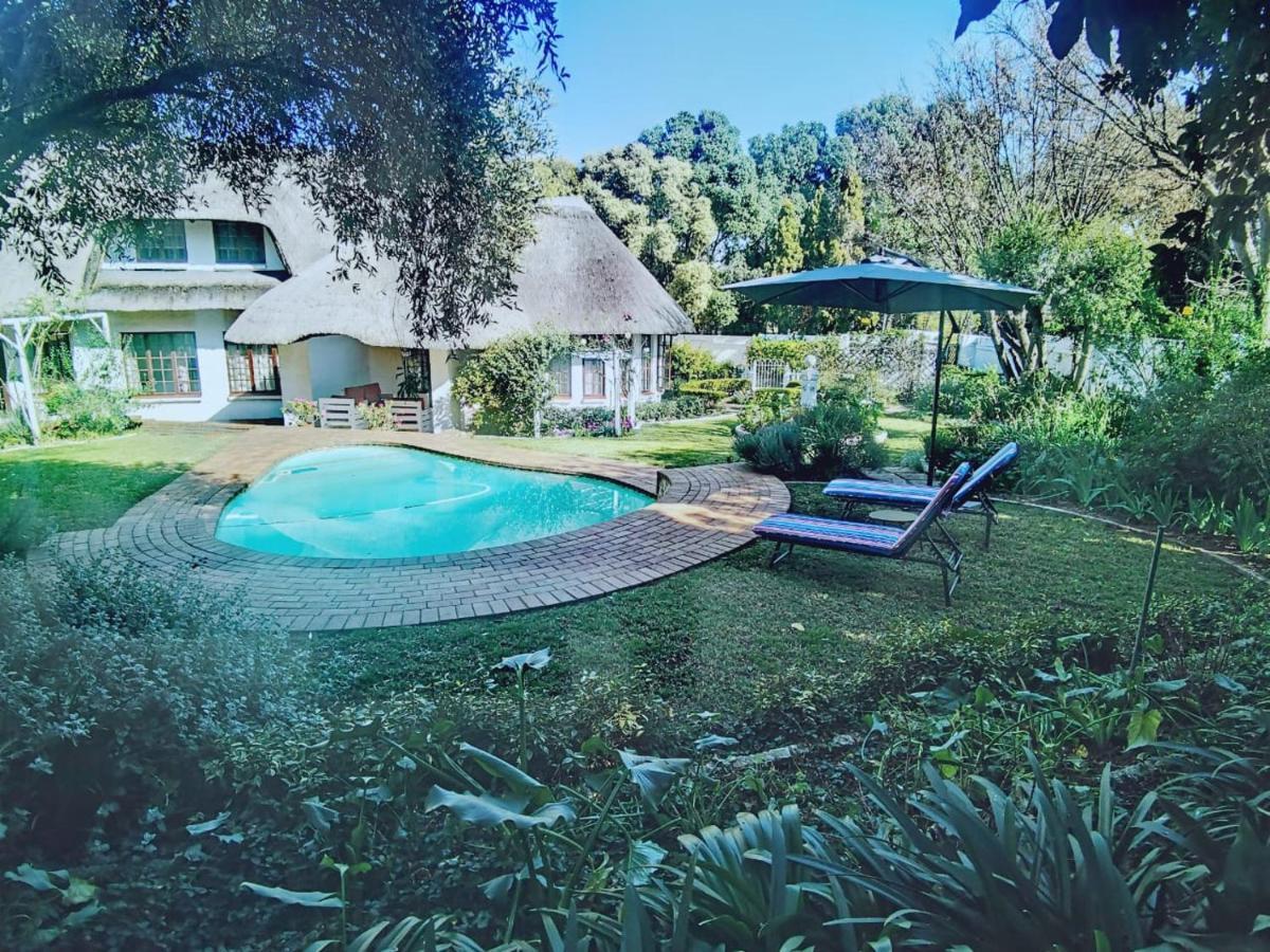 Libra Lodge Sandton Kültér fotó