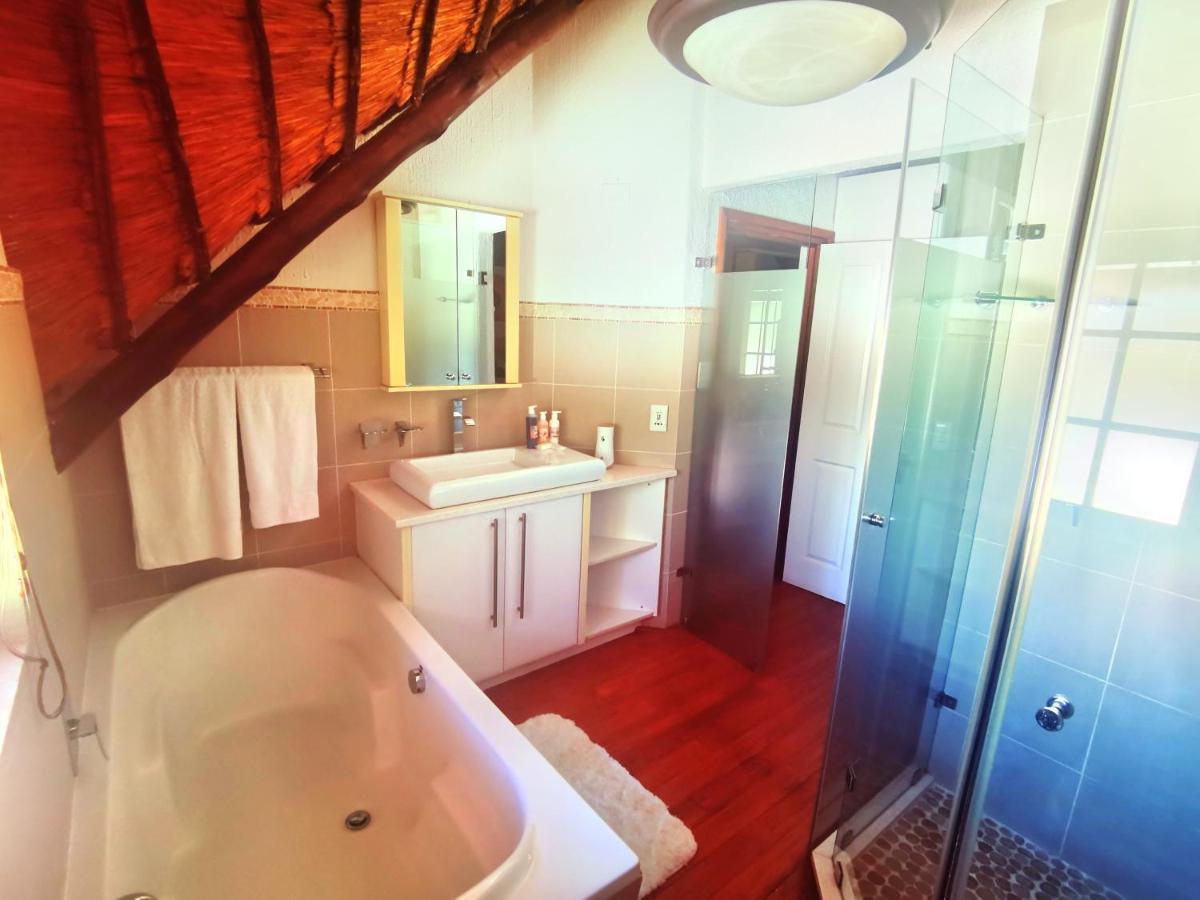 Libra Lodge Sandton Kültér fotó